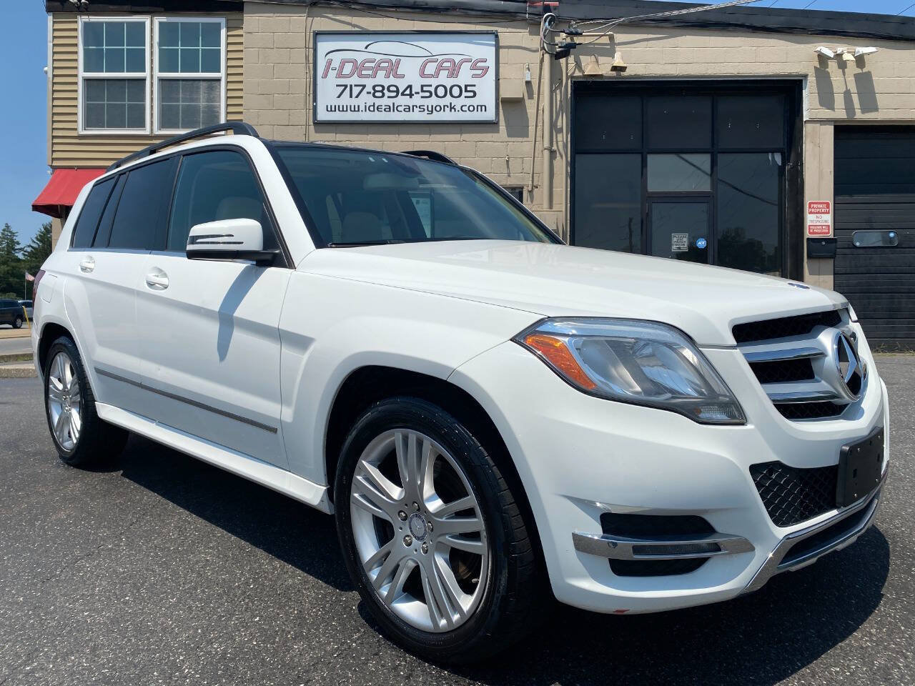 Used 2015 Mercedes-Benz GLK 350 4MATIC image 36