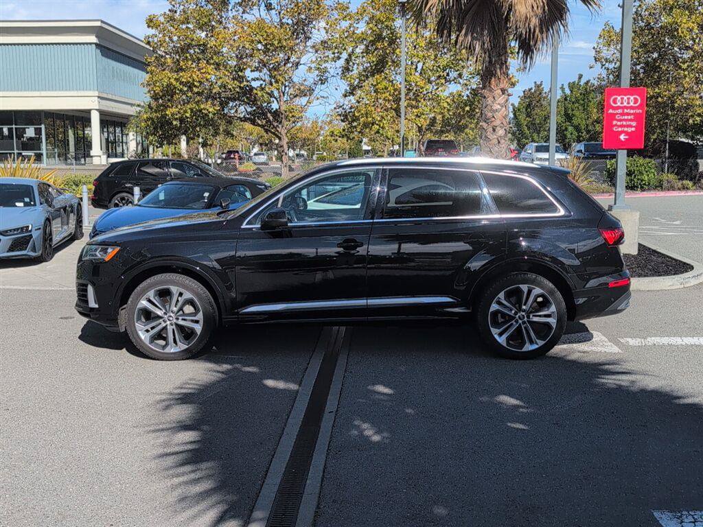 Used 2021 Audi Q7 3.0T Premium Plus w/ Executive Package AWD/4WD image 9