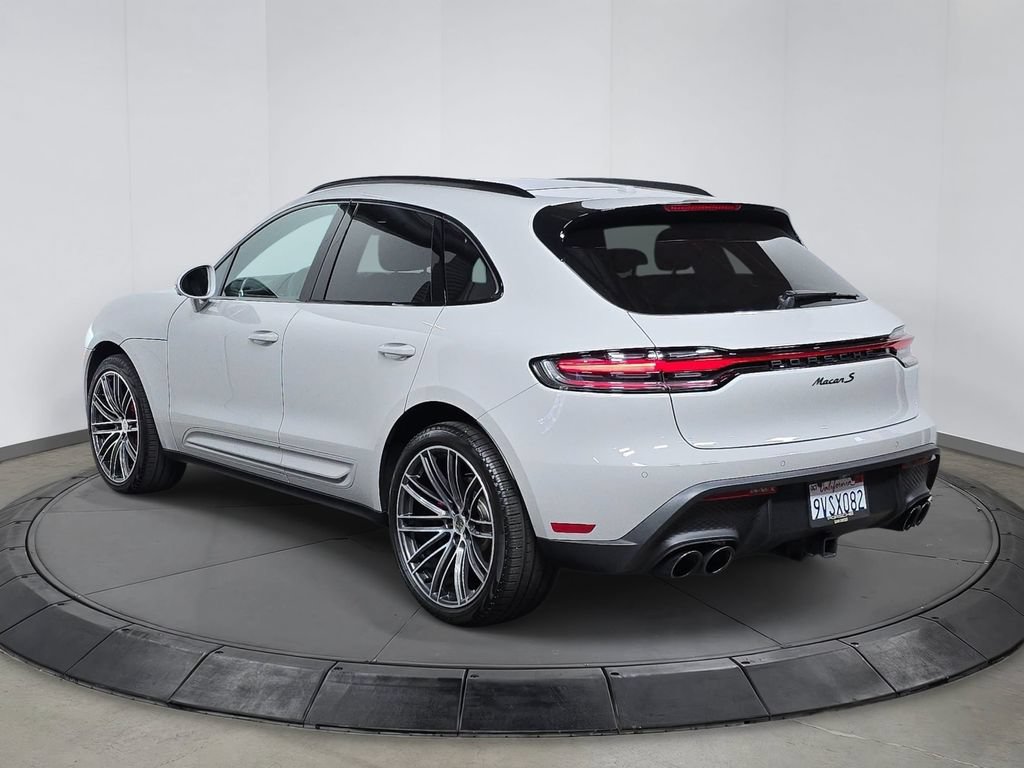 Certified 2025 Porsche Macan S AWD/4WD image 3