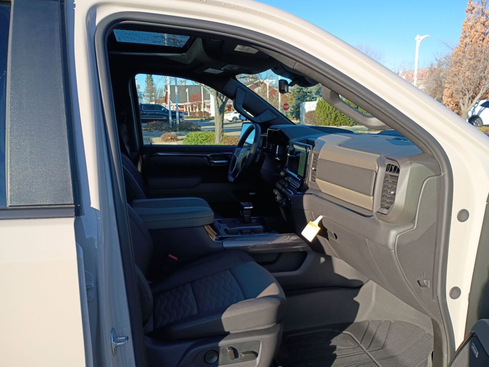 New 2026 Chevrolet Silverado 1500 ZR2 image 23