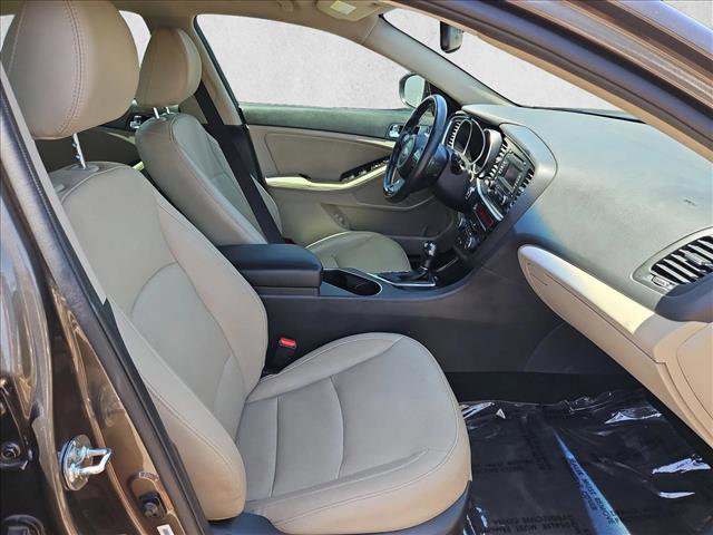 Used 2015 Kia Optima EX FWD image 26