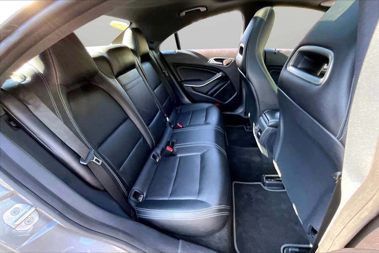 Used 2019 Mercedes-Benz CLA 250 4MATIC image 24