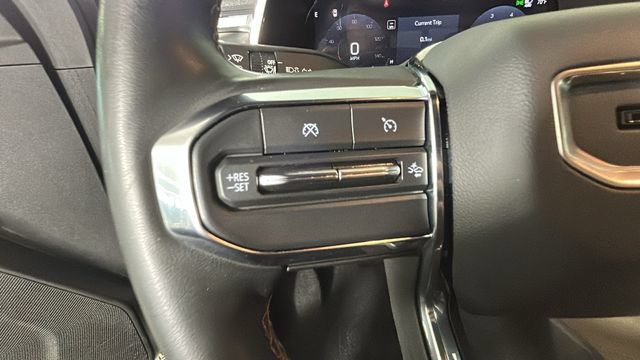 Used 2023 GMC Canyon Denali AWD/4WD image 16