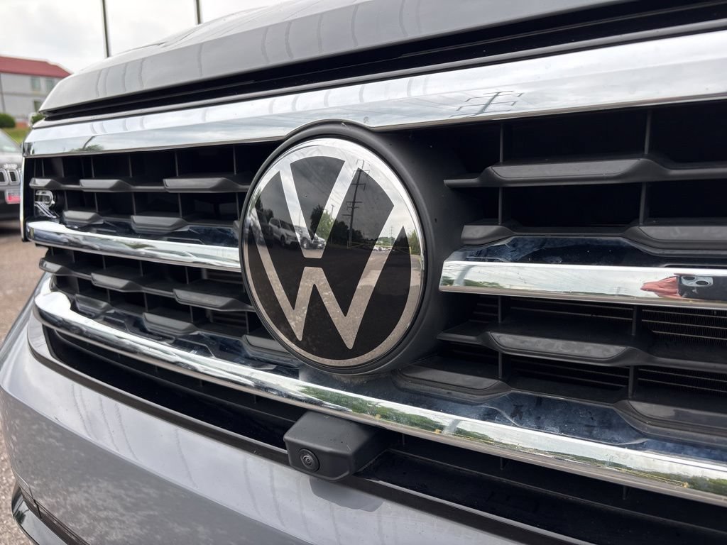 Used 2023 Volkswagen Atlas Cross Sport SEL Premium R-Line AWD/4WD image 10
