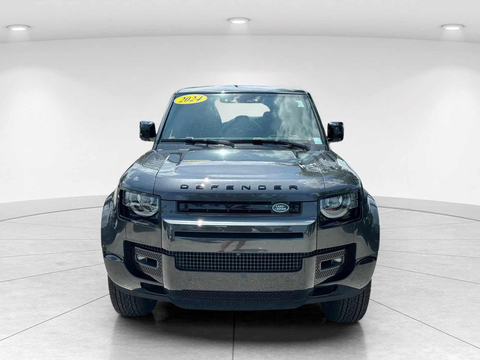 Used 2024 Land Rover Defender 110 V8 AWD/4WD video 2