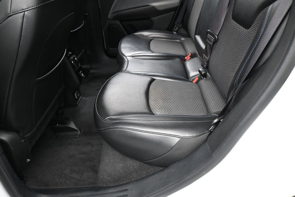 Used 2023 Jeep Compass Latitude AWD/4WD image 28
