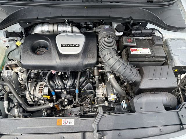 Used 2021 Hyundai Kona Limited w/ Cargo Package image 20