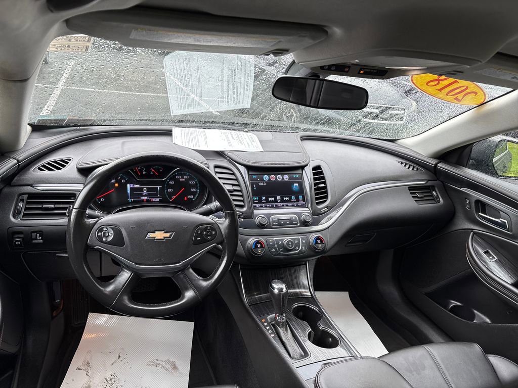 Used 2018 Chevrolet Impala LT FWD image 11