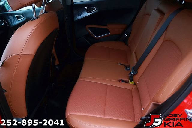 Certified 2025 Kia Soul EX FWD image 15