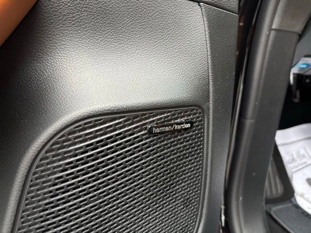 New 2026 Chrysler Pacifica Pinnacle image 13