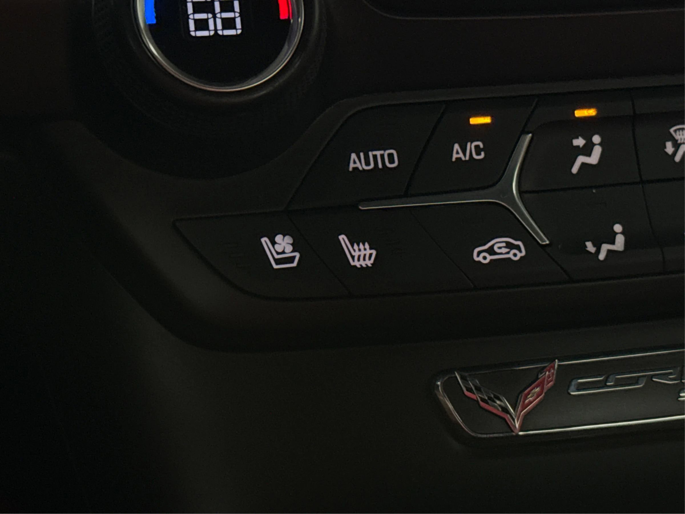 Used 2014 Chevrolet Corvette Stingray Coupe w/ 2LT Preferred Equipment Group image 29