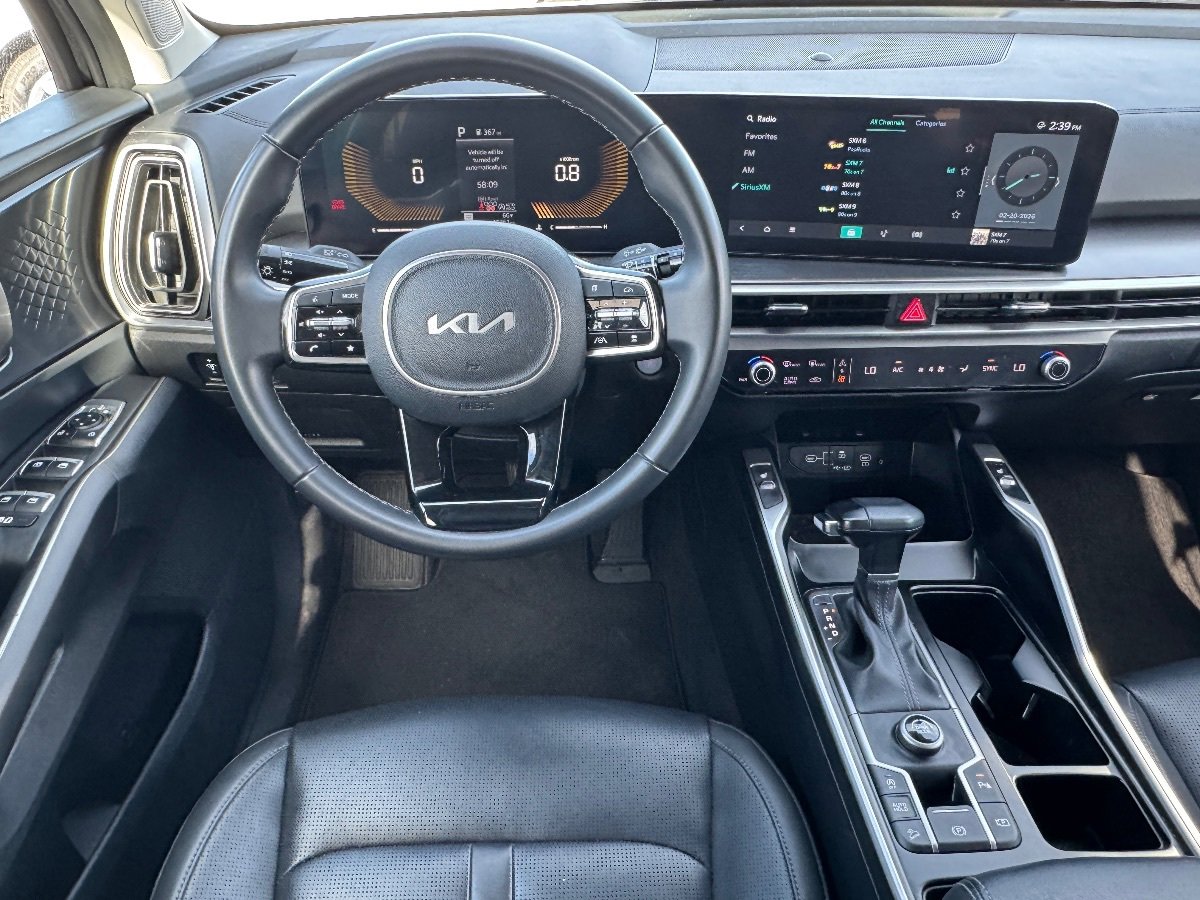 Used 2024 Kia Sorento S FWD image 22
