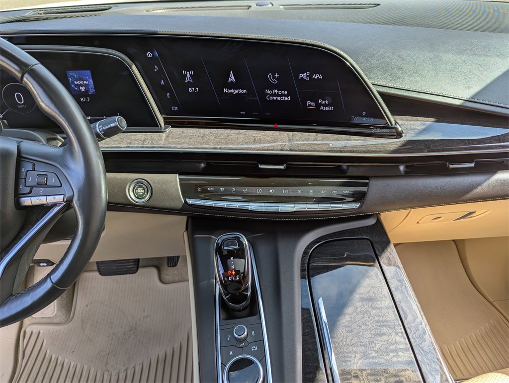 Used 2022 Cadillac Escalade Premium Luxury image 20