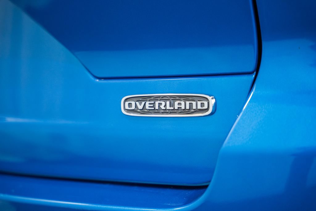 Used 2022 Jeep Grand Cherokee Overland AWD/4WD image 8