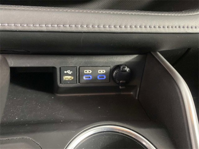 Used 2022 Toyota Highlander XLE image 23
