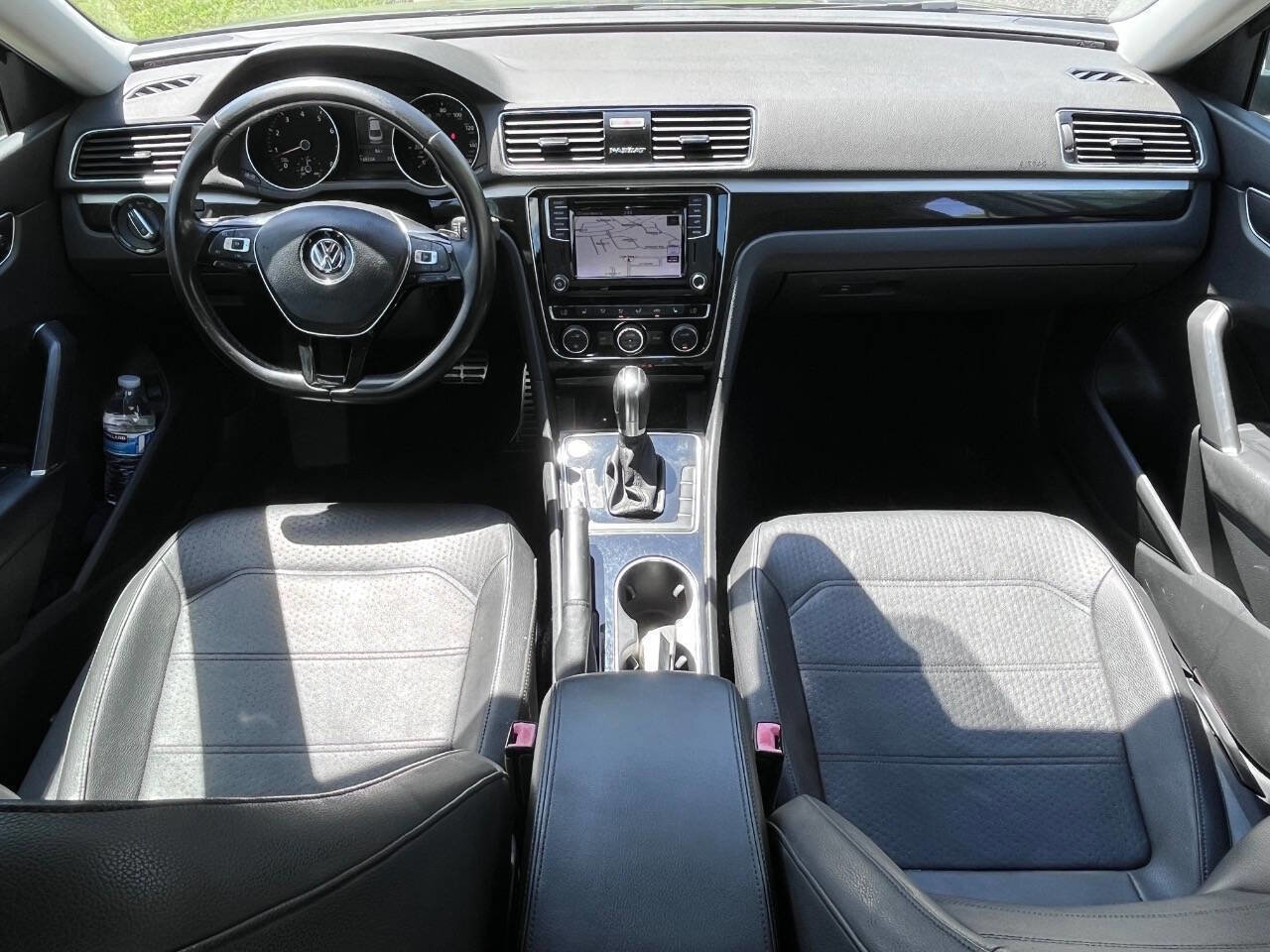 Used 2019 Volkswagen Passat 2.0T SE R-Line FWD image 28