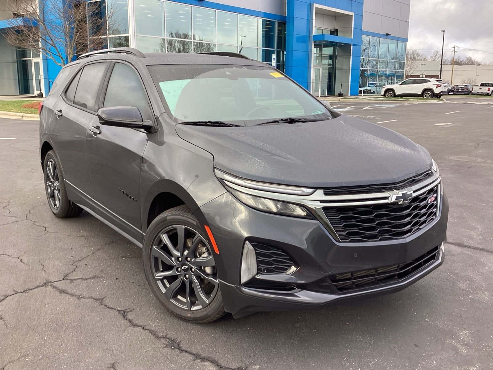 Used 2022 Chevrolet Equinox RS image 1