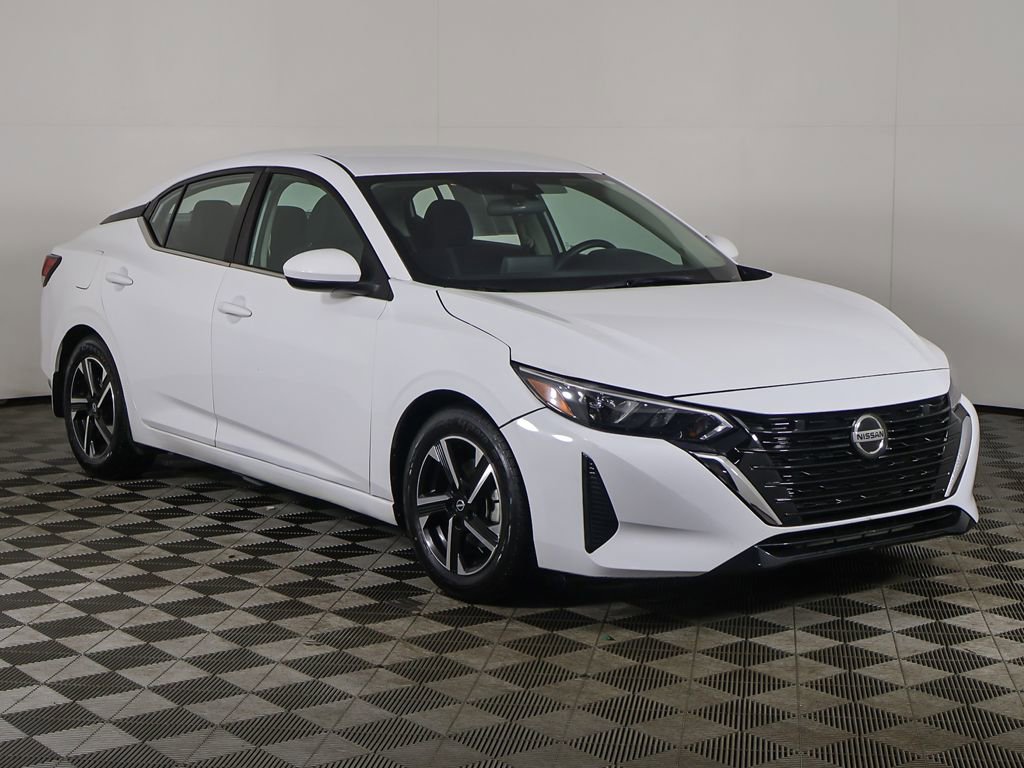 Used 2024 Nissan Sentra SV image 2