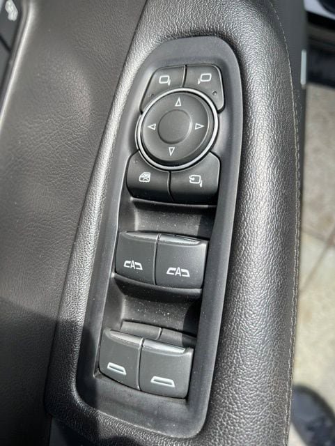 Used 2019 Cadillac XT5 Luxury AWD/4WD image 17