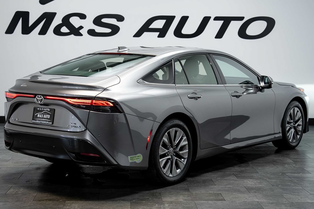 Used 2023 Toyota Mirai w/ Advanced Technology Package RWD image 4