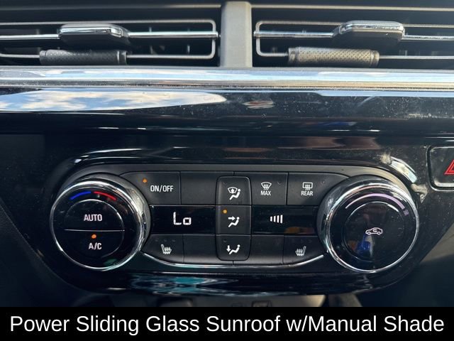 Used 2024 Chevrolet Trax RS w/ Sunroof Package image 16