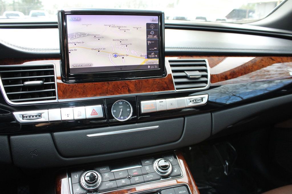 Used 2012 Audi A8 L 4.2 image 34