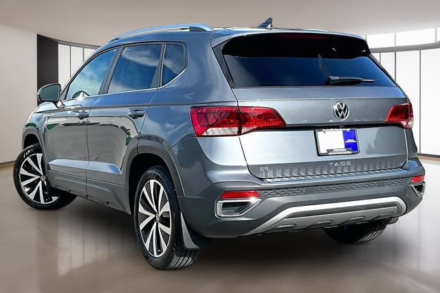 Used 2023 Volkswagen Taos SE FWD image 4