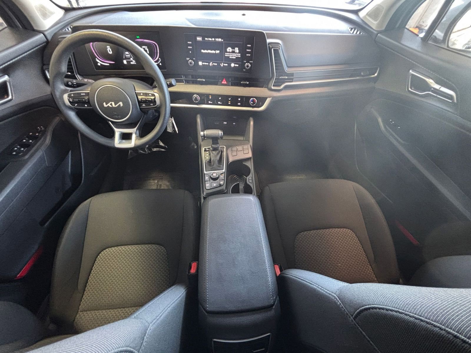 Used 2025 Kia Sportage LX image 32