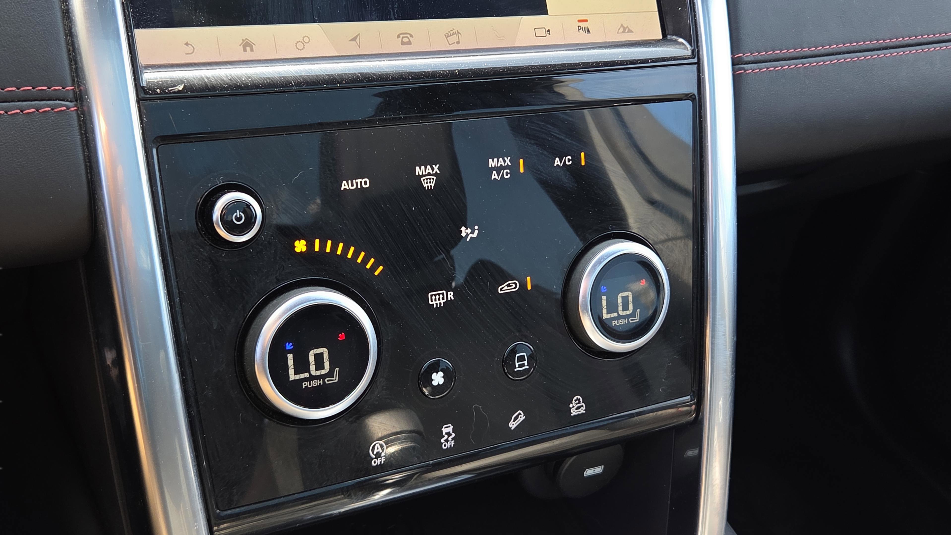 Used 2020 Land Rover Discovery Sport SE R-Dynamic image 31