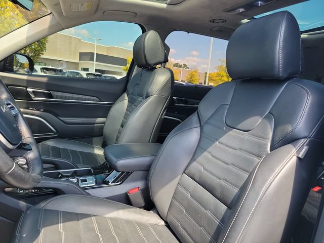 Certified 2024 Kia Telluride SX Prestige w/ Towing Package AWD/4WD image 15
