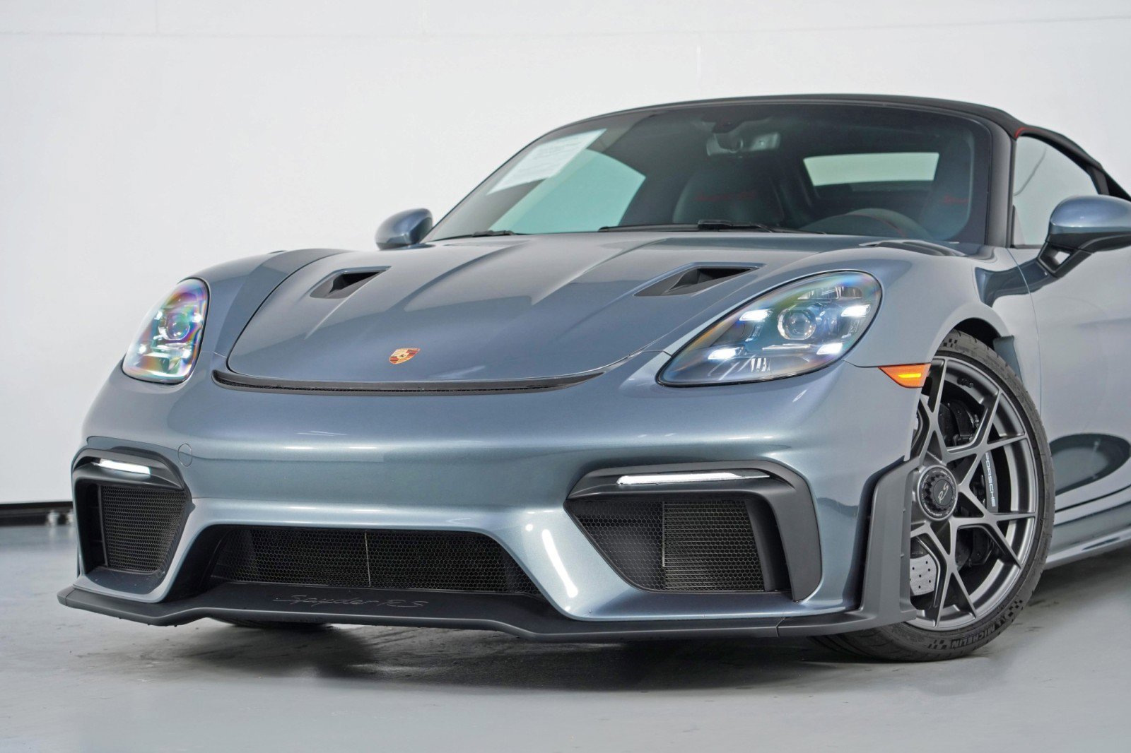 Used 2024 Porsche 718 Boxster Spyder RS w/ Light Design Package RWD image 52