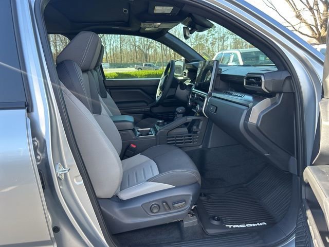 Used 2026 Toyota Tacoma TRD Off-Road w/ TRD Off Road Upgrade Package image 15