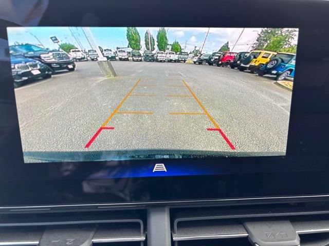 Used 2025 Chevrolet Trax ACTIV w/ Driver Confidence Package FWD image 23