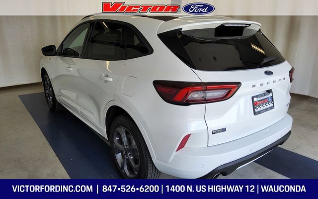 Used 2024 Ford Escape ST-Line Select w/ Tech Pack #2 AWD/4WD image 2