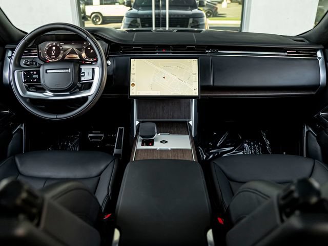 Certified 2024 Land Rover Range Rover SE AWD/4WD image 19
