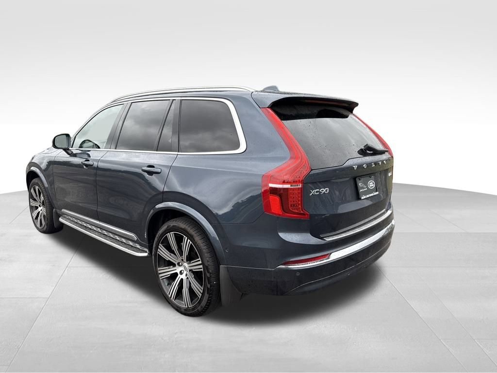 Used 2025 Volvo XC90 B6 Plus w/ Protection Package image 3
