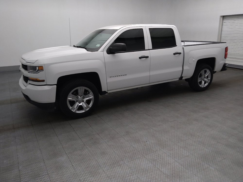 Used 2018 Chevrolet Silverado 1500 Custom w/ Trailering Package RWD image 2