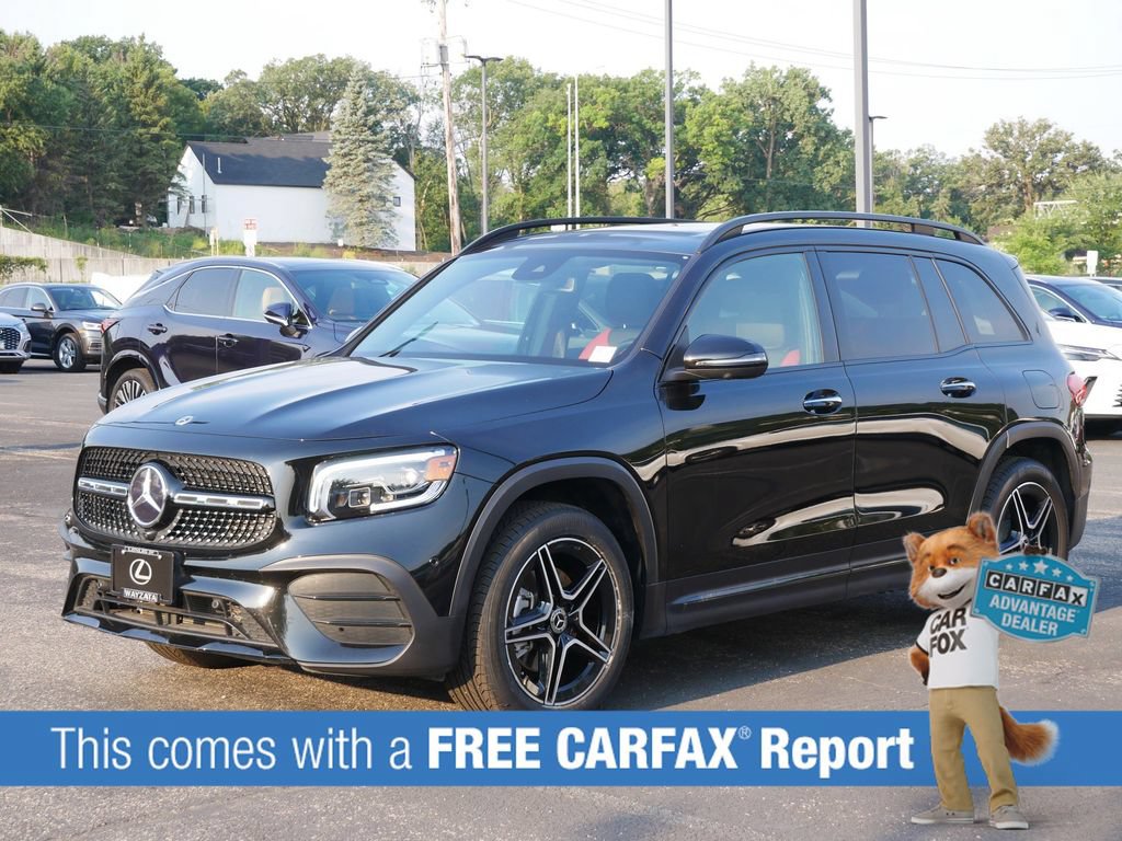 Used 2023 Mercedes-Benz GLB 250 4MATIC image 2