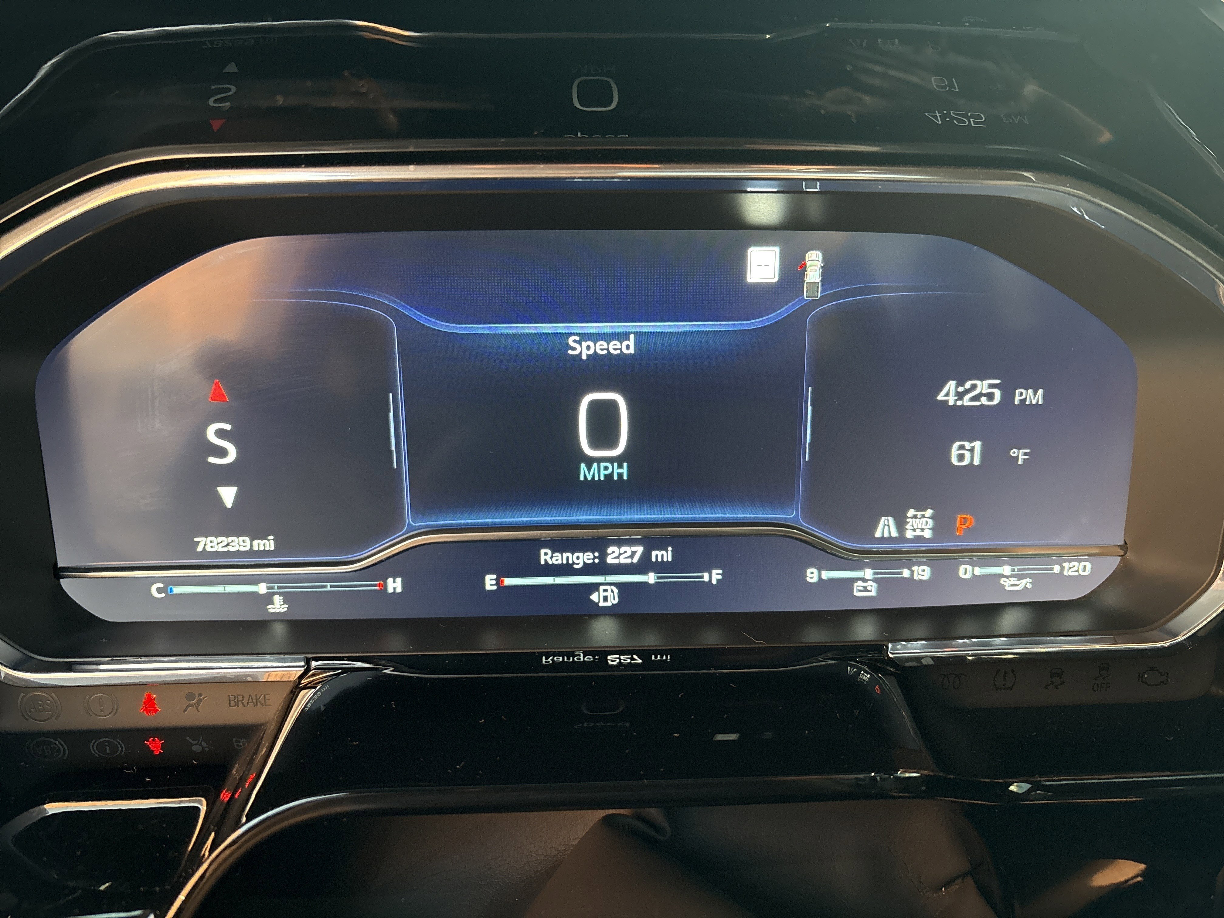 Used 2022 Chevrolet Silverado 1500 ZR2 w/ Technology Package image 18