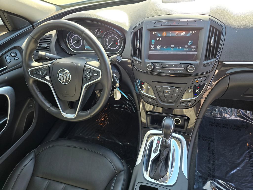 Used 2017 Buick Regal Sport Touring image 11