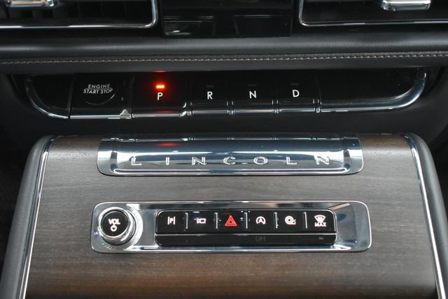 Used 2025 Lincoln Aviator Reserve w/ Equipment Group 201A AWD/4WD image 33