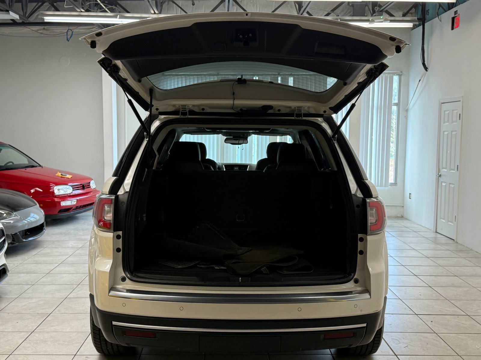 Used 2015 GMC Acadia SLT w/ Open Road Package image 22