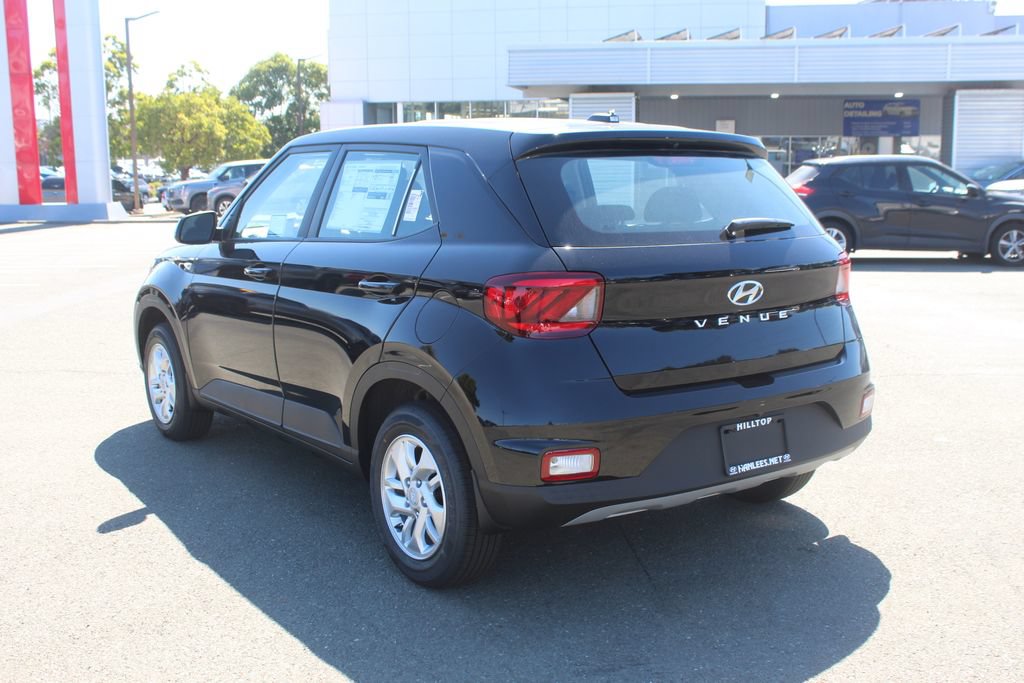 New 2026 Hyundai Venue SE FWD image 9