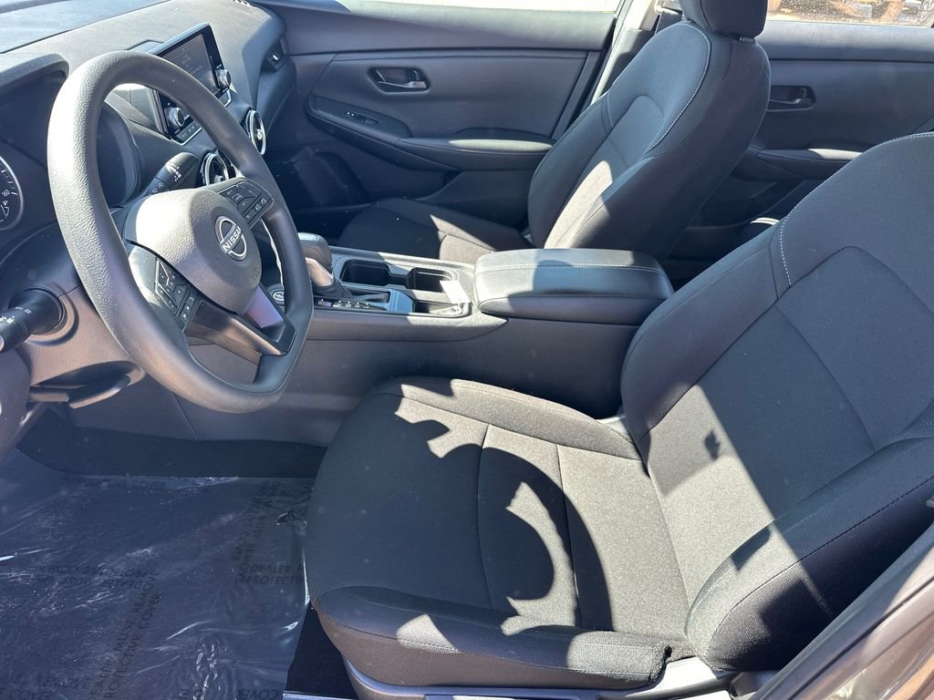 Used 2025 Nissan Sentra S image 9