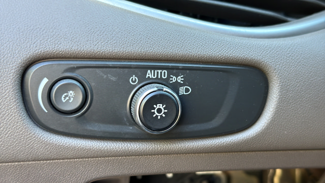 Used 2024 Chevrolet Malibu LT FWD image 19