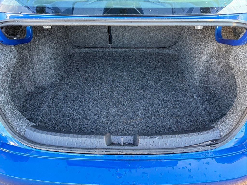 Used 2023 Volkswagen Jetta SE w/ Panoramic Sunroof Package image 27