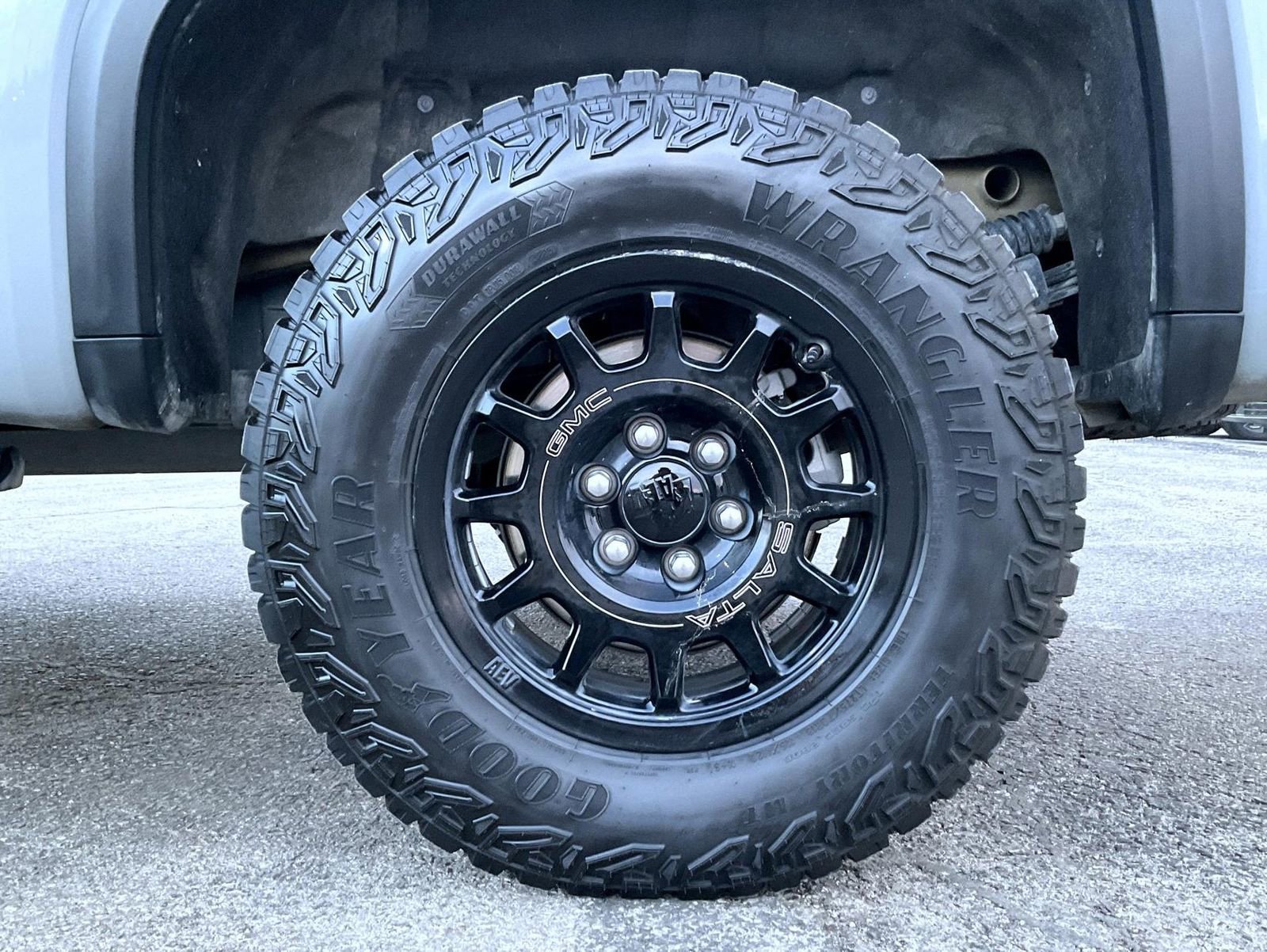 Certified 2024 GMC Sierra 1500 AT4X w/ AT4X AEV Edition image 21