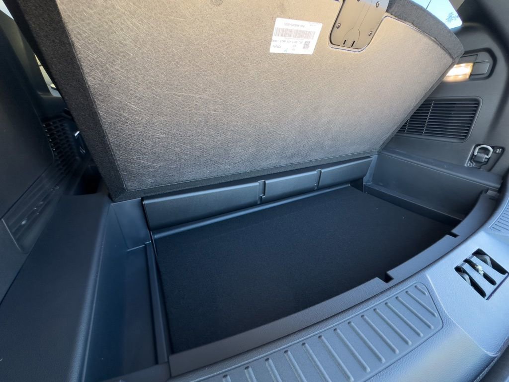 New 2026 Ford Explorer Active w/ Active Comfort Package image 74