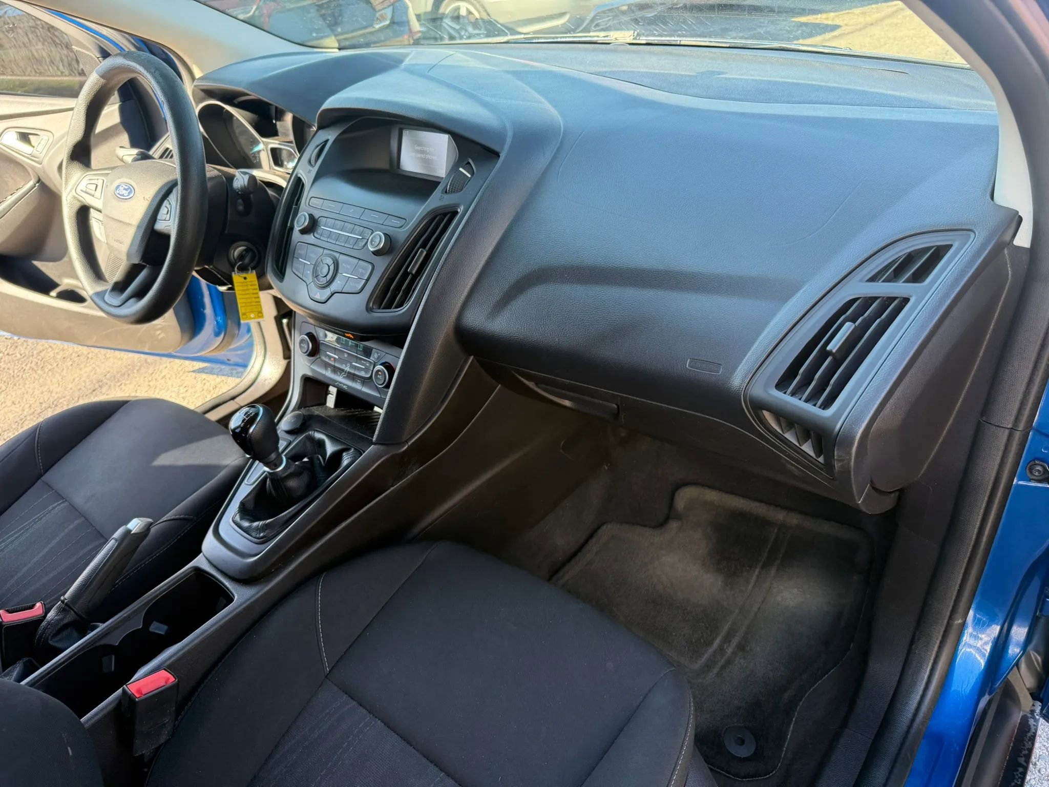 Used 2018 Ford Focus SE FWD image 22