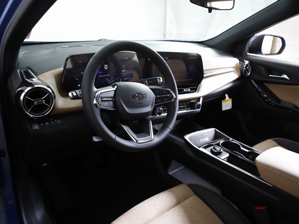 New 2026 Chevrolet Equinox ACTIV w/ Convenience Package III image 11